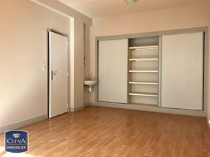 Local professionnel à louer - Tulle (19) - 823€