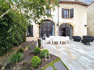 Maison à vendre 10 Pièces 324 m2 Plauzat - 695 000 €