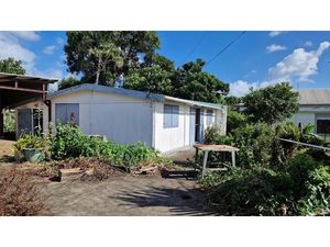 Vente maison 5 pièces 90 m² à Saint Andre (97440)  215 000 €