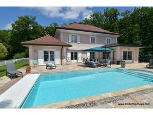 Maison de prestige de 265 m2 en vente Ornex  Auvergne-Rhône-Alpes