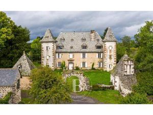 Maison à vendre 13 Pièces 550 m2 Mur-de-Barrez - 395 000 €