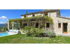 Propriété avec piscine Caseneuve (84)