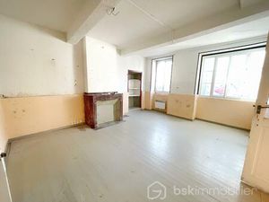 Local d'activités de 75 76 m² à Bagneres-De-Bigorre