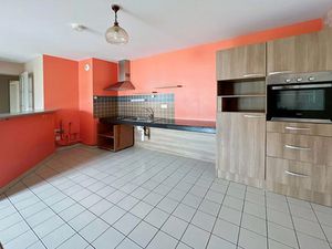 Location meublée appartement 3 pièces 63 m² à Albert (80300)  654 €