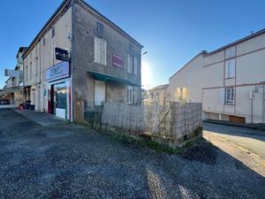 Vente immeuble 4 pièces  85.00m²  Buzet