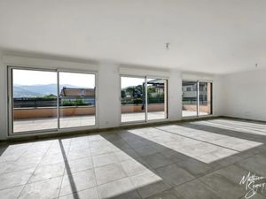 Vente appartement 5 pièces 110 m² à Vaugneray (69670)  595 000 €