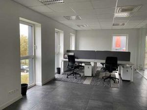 Location bureau 274 m² à Noyal-Châtillon-sur-Seiche (35230)