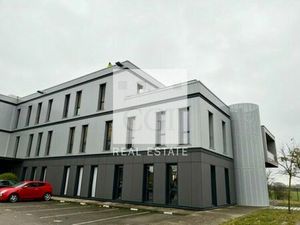 Location bureau 204 m² à Pusignan (69330)