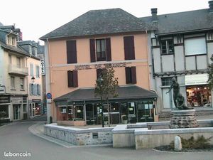 Hôtel * * - Bar - Restaurant