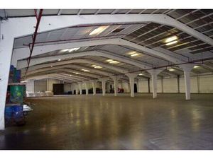Magazijn/opslagruimte te huur met een oppervlakte van 6800m2