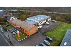 52 Box en self-stockage à louer à Marche de 2 à 10m² !