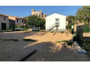 Location stationnement  m² T- à Saint-Maximin-la-Sainte-Baume  70 €