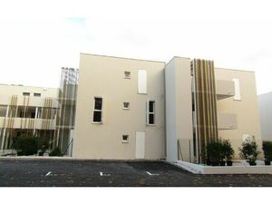 Location stationnement  m² T- à Sérignan  40 €