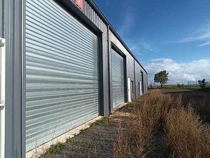 Vente local d'activités AVANTON 800 m²