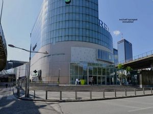 MURS CENTRE COMMERCIAL 320 M² PARIS 1 ERE COURONNE
