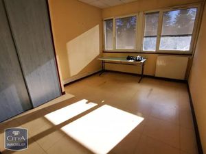 Local professionnel à louer 63 m² - Firminy (42) - 795€