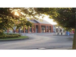 Philippeville Commerce de 452 m² à Louer