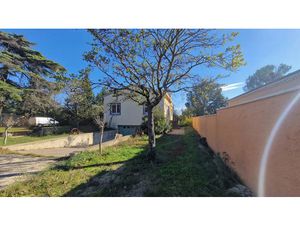 Vente locaux professionnels à Pont-Saint-Esprit (30130)  NaN €