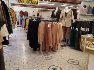 Vente locaux professionnels 142 m² à Valras-Plage (34350)  98 900 €