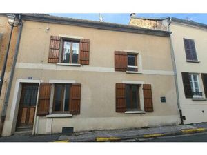 Maison Chartèves m² T-3 à vendre  65 000 €