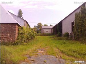 PART 74 hectares de terres avec bâtiments de ferme