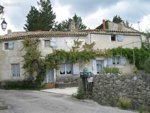 Maison ancienne pour amoureux de l'Ardèche et de ses belles pierres