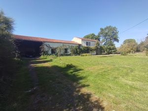 Prahecq - Maison familiale 5 chambres