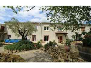 Maison Saint-Julien-de-Briola 362 m² T-9 à vendre  399 000 €