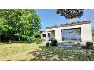 Ensemble Immobilier à Saint-saviol