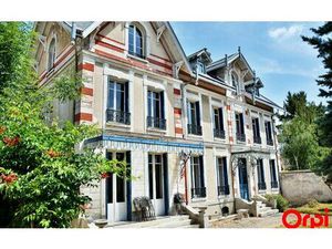 Maison Trilbardou m² T-11 à vendre  749 000 €