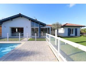 Vente maison 6 pièces 185m2 Arcangues 64200 - 1296000 € - Surface Privée