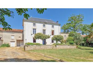 Maison à vendre à Bessé (16140) - Charente