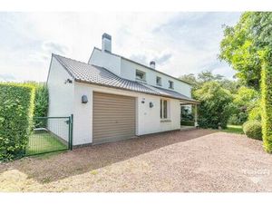 Villa à vendre avec terrasse et jardin   Limelette (VAZ91560)