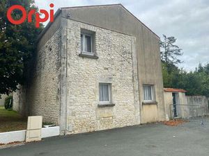 Vente maison 6 pièces 267 m² Trizay (17250)