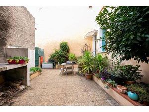 Maison de village avec patio et petite maison indépendante