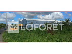 Terrain à louer au coeur de Jarry