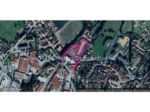 THIZY LES BOURGS - Bâtiment et terrain de 10 916 m²