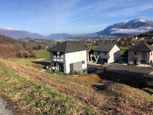 Vente terrain 650 m² à Saint-Cassin (73160)  198 000 €