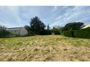 Terrain Saint-Césaire 602 m² T-0 à vendre  25 200 €