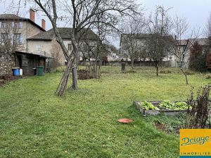 Terrain 1009 m2 à Solignac