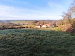 Terrain 3 239 m² Buanes