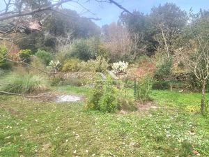 Terrain de 759 m² à Cendras