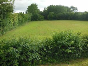 Vente terrain à bâtir à Forges 17290