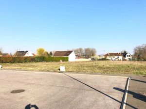 Vente terrain 697 m² à Lassigny (60310)  58 000 €