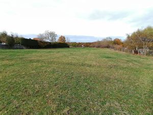 Terrain à bâtir MANZAT 2537 m2