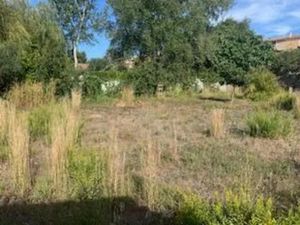 Vente terrain 350 m² à Villeveyrac (34560)  165 000 €
