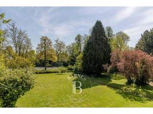 Terrain à vendre 1322 m2 Vaucresson - 1 700 000 €