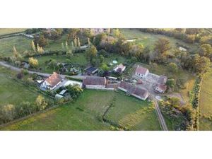 Propriété avec piscine Meillard (03)