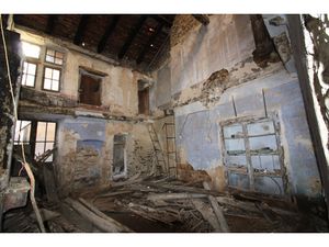 IMMEUBLE VOLUME 350 m2 du 83 EUR M2.