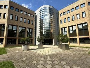 1945 m2 BUREAUX A LOUER